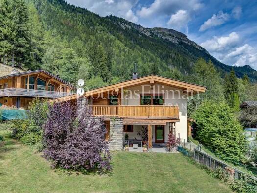 Haus zum Kauf 1.595.000 € 115 m² 990 m² Grundstück La Tour-Argentière-Les Praz Chamonix-Mont-Blanc 74400