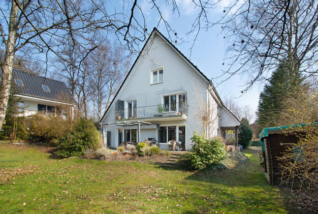 Mehrfamilienhaus zum Kauf als Kapitalanlage geeignet 1.350.000 € 351,8 m² 931 m² Grundstück Wellingsbüttel Hamburg 22391