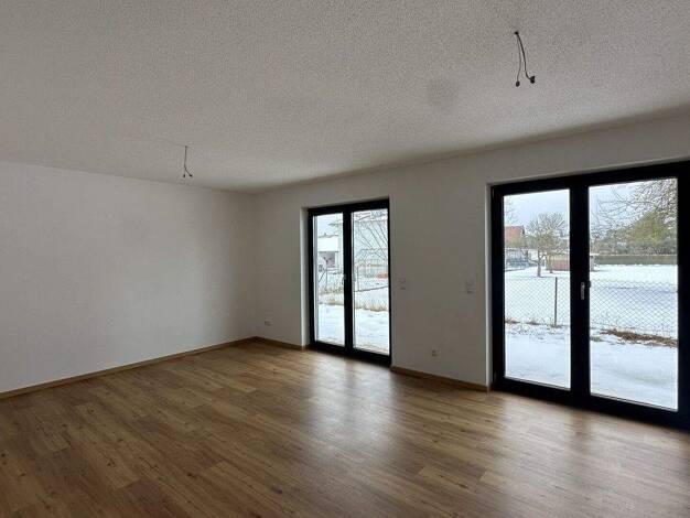 Reihenmittelhaus zur Miete - Erstbezug 1.650 € 5 Zimmer 103,2 m² 109 m² Grundstück frei ab 01.02.2026 Töging Töging am Inn 84513