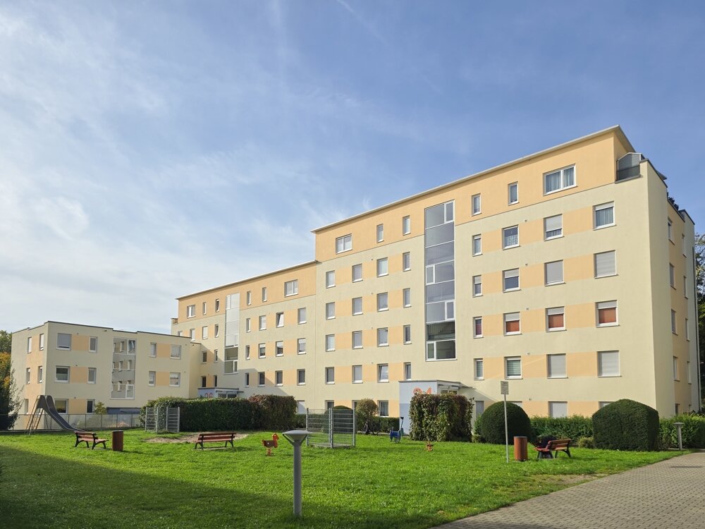 Wohnung zum Kauf 360.000 € 3 Zimmer 99,6 m²<br/>Wohnfläche 2.<br/>Geschoss Klarenthal - Nord Wiesbaden 65197