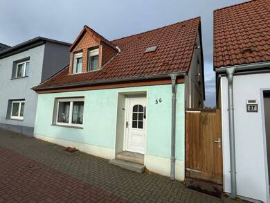 Haus zum Kauf 59.000 € 4 Zimmer 112 m² 195 m² Grundstück frei ab sofort Sanderslebener Str. 36 Alsleben Alsleben 06425