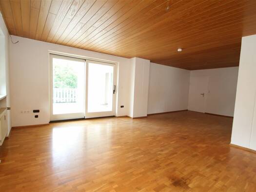 Wohnung zur Miete 910 € 2 Zimmer 95 m² EG frei ab sofort Dingolfing Dingolfing 84130