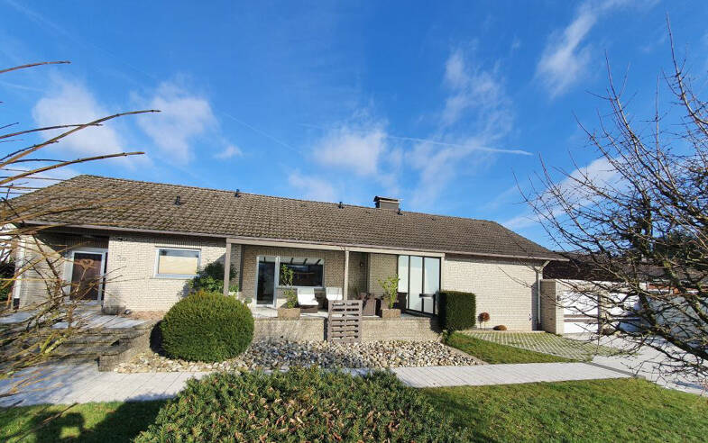Einfamilienhaus zum Kauf 385.000 € 7 Zimmer 277 m² 1.127 m² Grundstück Hohenhausen Kalletal-Hohenhausen 32689