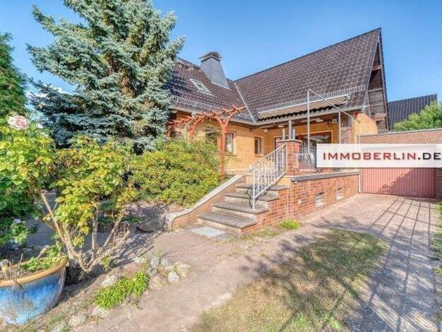 Haus zum Kauf 749.000 € 6 Zimmer 240 m² 1.050 m² Grundstück frei ab sofort Spandau Berlin 13589