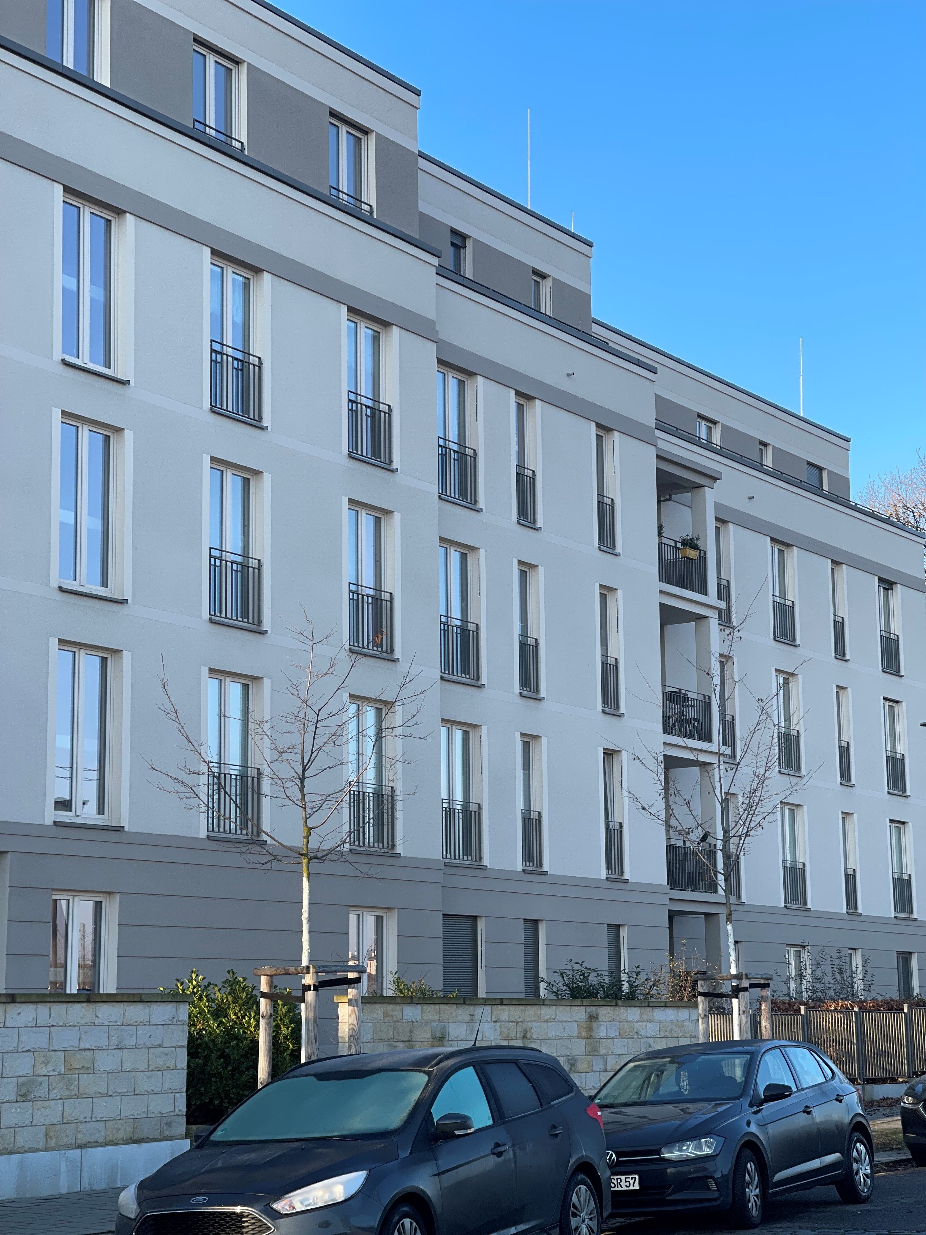 Wohnung zur Miete 1.518 € 4 Zimmer 121,4 m²<br/>Wohnfläche 1.<br/>Geschoss ab sofort<br/>Verfügbarkeit Hohe Straße Südvorstadt-West (Eisenstuckstr.-Mitte) Dresden 01069