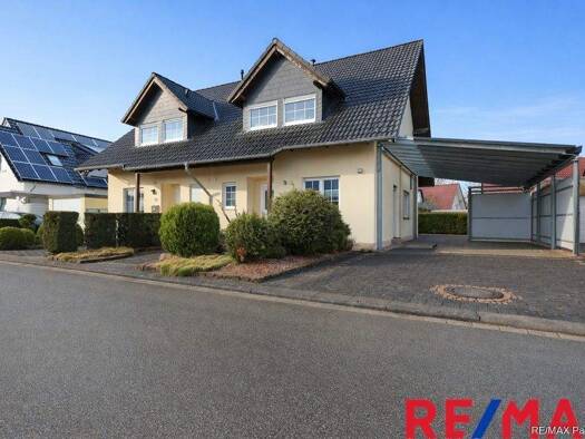 Doppelhaushälfte zum Kauf 329.000 € 5 Zimmer 135 m² 324 m² Grundstück Bad Lippspringe 33175