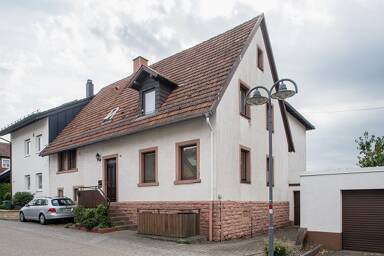 Mehrfamilienhaus zum Kauf 470.000 € 8 Zimmer 215,7 m² 490 m² Grundstück Schöllbronn Ettlingen-Schöllbronn 76275
