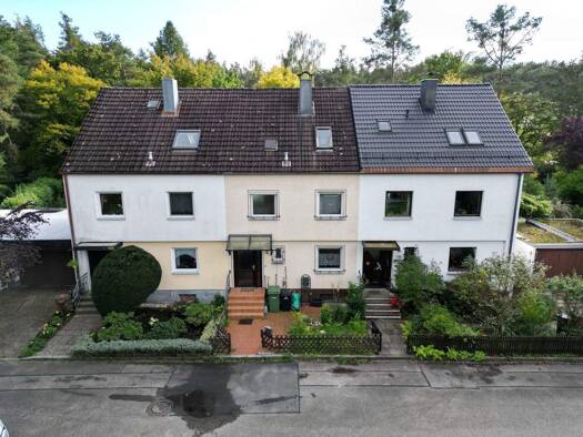 Reihenmittelhaus zum Kauf 329.000 € 5 Zimmer 116 m² 196 m² Grundstück Leerstetten Schwanstetten 90596
