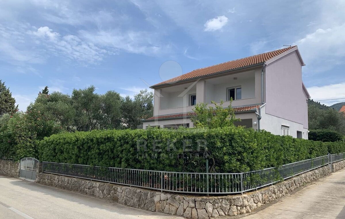 Einfamilienhaus zum Kauf 430.000 € 5 Zimmer 144 m²<br/>Wohnfläche 314 m²<br/>Grundstück Hvar 21450