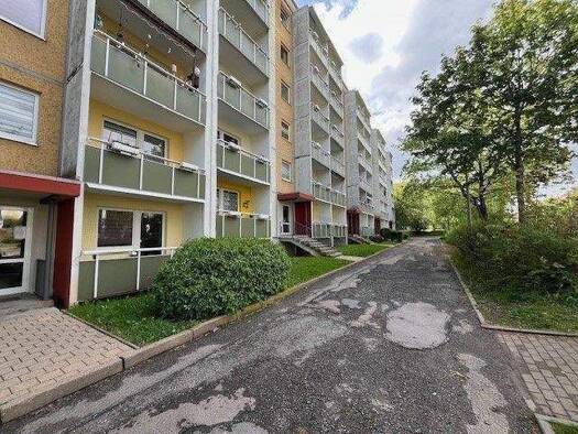 Wohnung zur Miete 399 € 4 Zimmer 70 m² 2. Geschoss frei ab sofort Neuplanitzer Straße 67 Neuplanitz Zwickau 08062