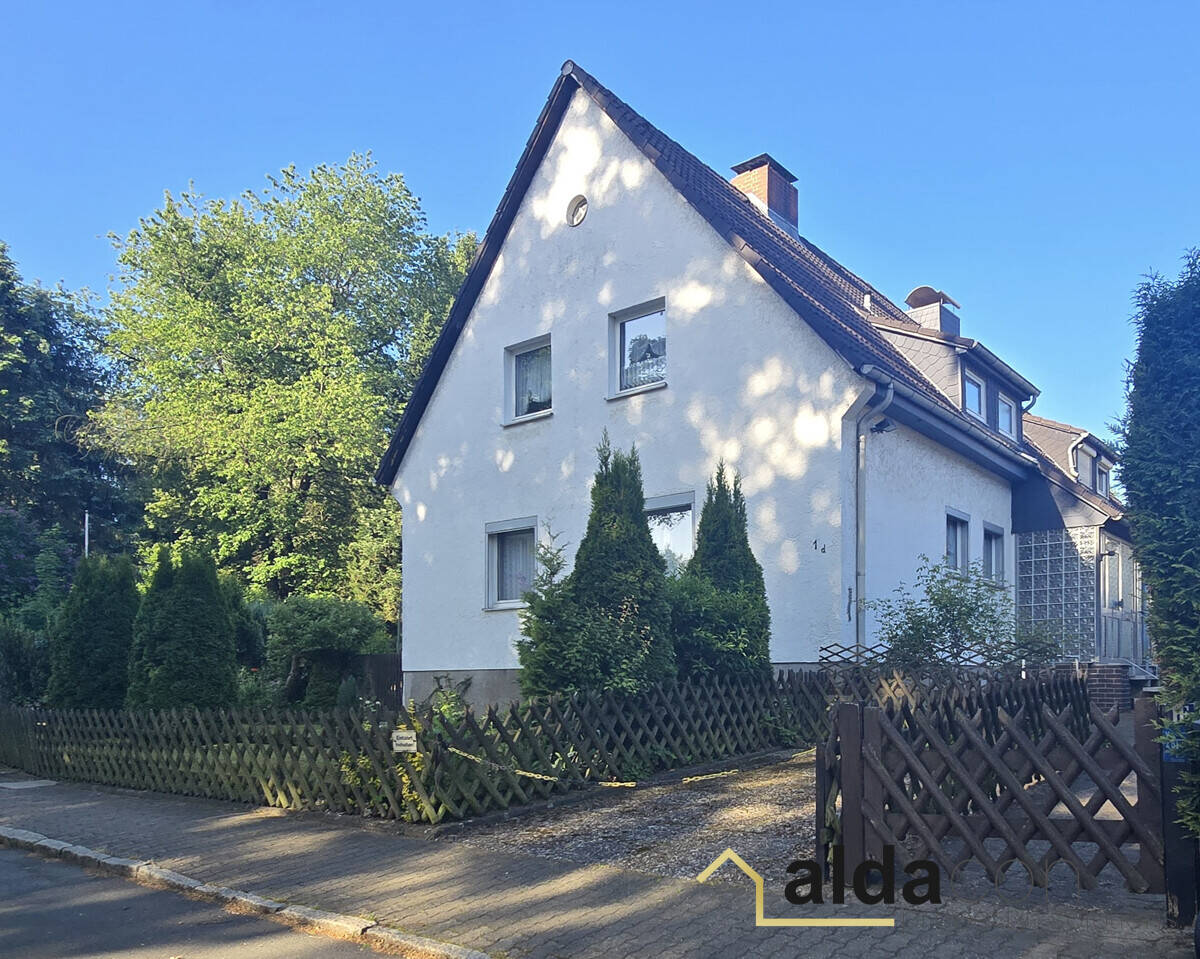 Doppelhaushälfte mit Garten, Stellplatz und Garage in ruhiger Lage von Salzgitter-Bad