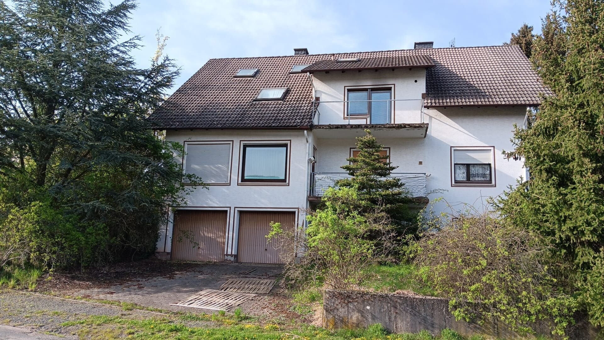 Einfamilienhaus zum Kauf 275.000 € 12 Zimmer 336 m²<br/>Wohnfläche 1.332 m²<br/>Grundstück ab sofort<br/>Verfügbarkeit Weiperz Sinntal 36391