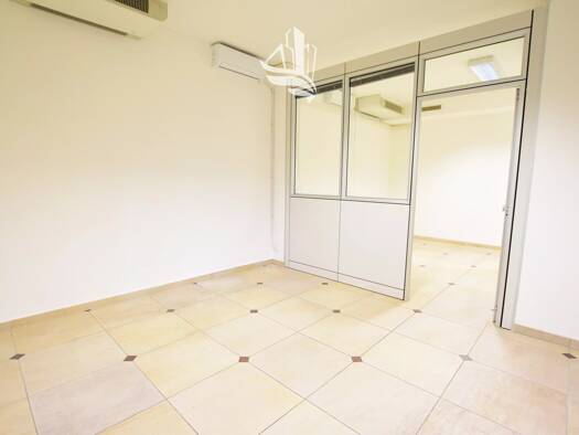 Bürofläche zur Miete provisionsfrei 500 € 1 Zimmer 74 m² Bürofläche Leifers 39055