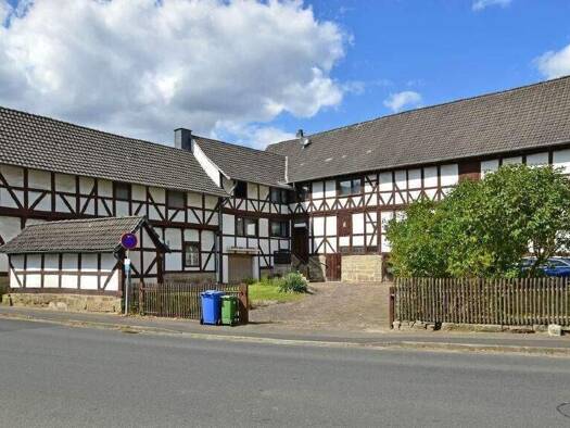 Bauernhaus zum Kauf 250.000 € 6 Zimmer 186,3 m² 2.190 m² Grundstück Uschlag Staufenberg / Uschlag 34355