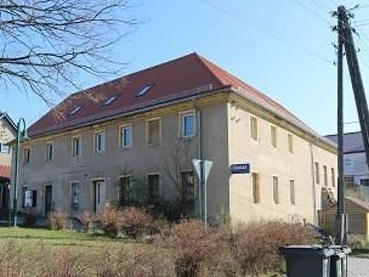 Mehrfamilienhaus zum Kauf provisionsfrei 129.000 € 15 Zimmer 770 m² 1.016 m² Grundstück frei ab sofort Pulsnitzer Straße 5 Großnaundorf Großnaundorf 01936