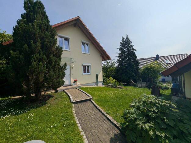 Einfamilienhaus zum Kauf provisionsfrei 495.000 € 5 Zimmer 120 m² 800 m² Grundstück Heudorf Eigeltingen - Heudorf 78253