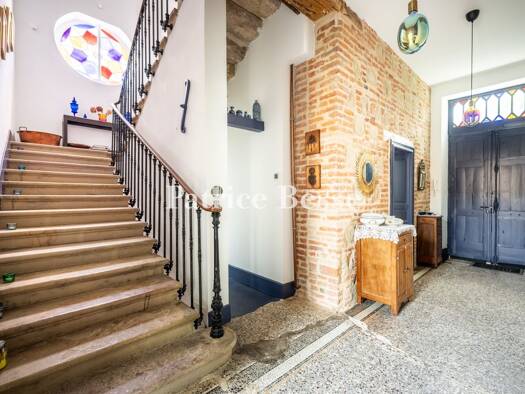 Reihenhaus zum Kauf 530.000 € 8 Zimmer 284,2 m² 2.500 m² Grundstück Giroussens 81500