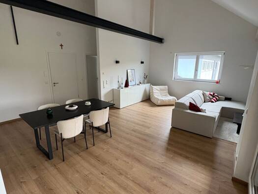 Wohnung zur Miete 1.100 € 3 Zimmer 102 m² Geschoss 2/3 frei ab 01.02.2026 Hausen 63840