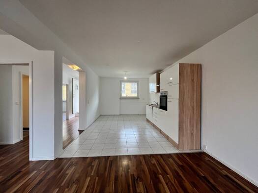 Wohnung zur Miete 1.479 € 3,5 Zimmer 121 m² 4. Geschoss Bahnhofstraße 20 Wiesbaden Mitte 65185