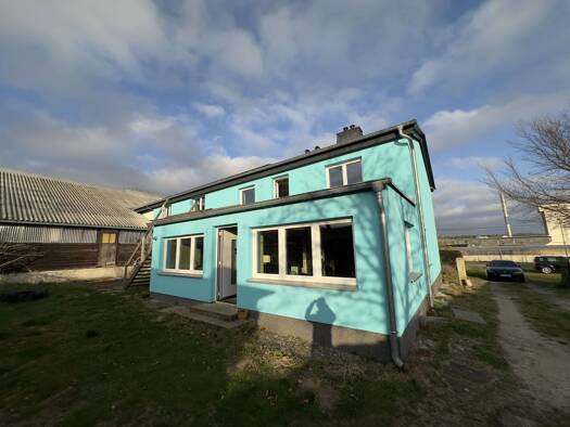 Mehrfamilienhaus zum Kauf 299.000 € 9 Zimmer 290 m² 5.500 m² Grundstück Fehrbellin 16833