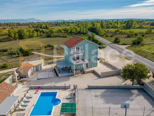 Villa zum Kauf - Erstbezug 799.900 € 11 Zimmer 600 m² Benkovac 23420