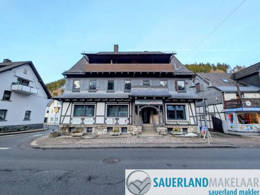 Bürogebäude zum Kauf provisionsfrei 595.000 € 14 Zimmer 325 m² Bürofläche Willingen Willingen (Upland) 34508