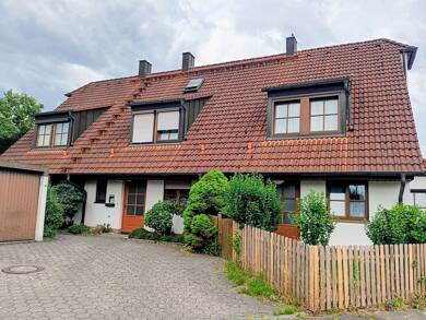 Reihenhaus zur Miete 1.200 € 5 Zimmer 104 m² 140 m² Grundstück frei ab 01.08.2025 Forchheim Forchheim 91301