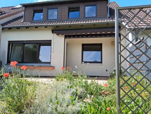 Doppelhaushälfte zur Miete 1.050 € 5 Zimmer 114 m² frei ab sofort Volkmarode Vokmarode 38104