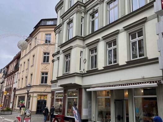 Wohnung zur Miete 350 € 2 Zimmer 57 m² 2. Geschoss frei ab sofort Hauptstraße 10-12 Innenstadt Zwickau 08056