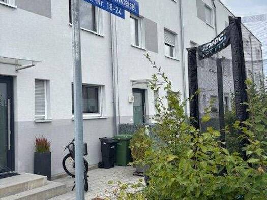 Reihenmittelhaus zum Kauf 529.000 € 5 Zimmer 146 m² 219 m² Grundstück frei ab sofort Höchstadt Höchstadt a.d.Aisch 91315