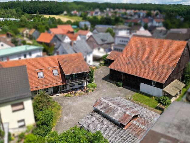 Haus zum Kauf 348.000 € 10 Zimmer 324 m² 1.697 m² Grundstück Ebersdorf Ebersdorf b.Coburg 96237