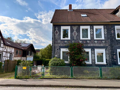 Doppelhaushälfte zum Kauf 119.000 € 7 Zimmer 146 m² 497 m² Grundstück frei ab sofort Bad Lauterberg Bad Lauterberg 37431