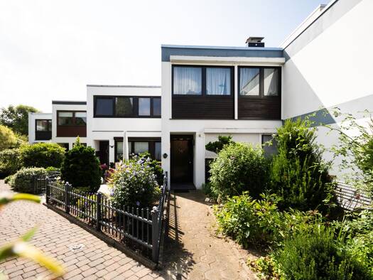 Reihenmittelhaus zum Kauf 275.000 € 4 Zimmer 104 m² 277 m² Grundstück Arsten Süd 28279
