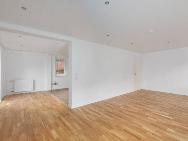 Doppelhaushälfte zum Kauf 255.000 € 5 Zimmer 95,2 m² 212 m² Grundstück Calmbach Bad Wildbad 75323