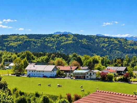 Wohnung zum Kauf 149.500 € 1 Zimmer 43 m² 2. Geschoss Bad Endorf Bad Endorf 83093