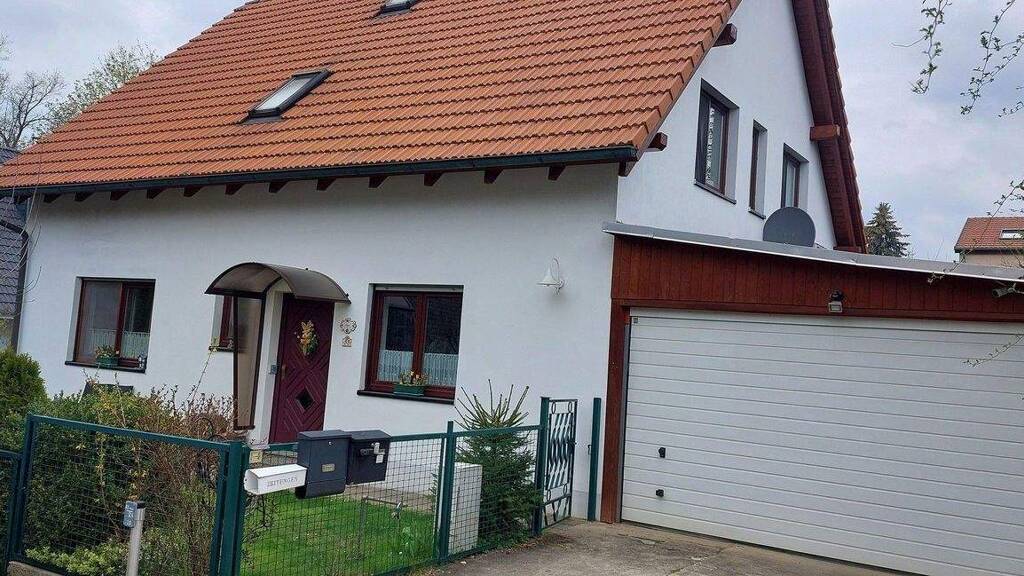 Mehrfamilienhaus zum Kauf provisionsfrei 7 Zimmer 160 m² 882 m² Grundstück Groß Glienicke Potsdam 14476
