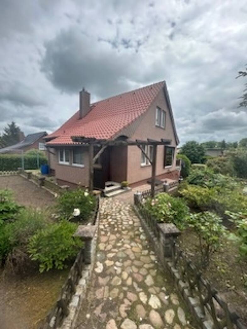 Einfamilienhaus zum Kauf 5 Zimmer 115 m² 734 m² Grundstück frei ab sofort Am Tannengrund 19 Bergen Bergen auf Rügen 18528
