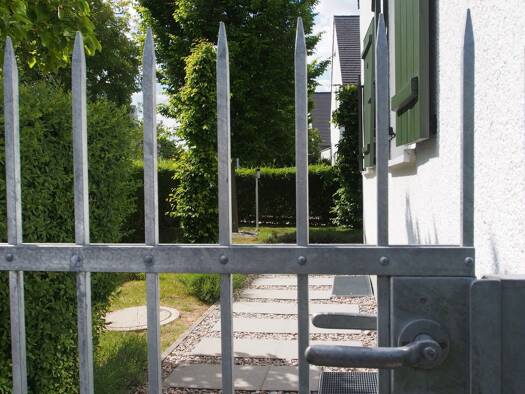 Einfamilienhaus zum Kauf provisionsfrei 1.849.800 € 5 Zimmer 185 m² 642 m² Grundstück Kumpfmühl-Ziegetsdorf-Neuprüll Regensburg 93051