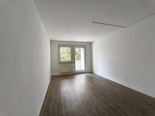 Wohnung zur Miete 360 € 3 Zimmer 59 m² 3. Geschoss Magdeborner Straße 21 Borna Borna 04552
