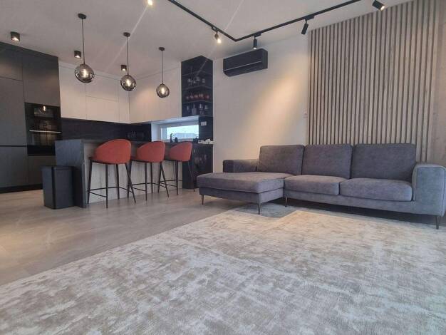 Einfamilienhaus zum Kauf - Erstbezug 747.900 € 5 Zimmer 176 m² 540 m² Grundstück frei ab sofort Siófok 8600