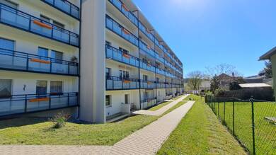 Wohnung zur Miete 419 € 3 Zimmer 71 m² EG Anton-Günther-Str. 9 Thalheim/Erzgebirge 09380