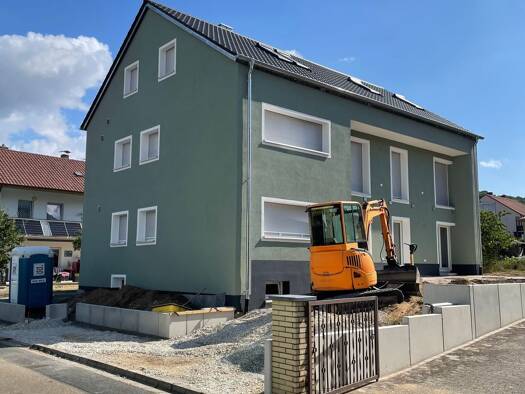 Wohnung zur Miete 947 € 2 Zimmer 64 m² Geschoss 2/3 frei ab 01.09.2026 Neumarkt Neumarkt in der Oberpfalz 92318