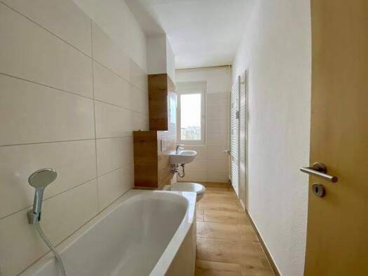 Wohnung zur Miete 306 € 3 Zimmer 59,9 m² 3. Geschoss Humboldtstraße 12 Oschersleben 39387