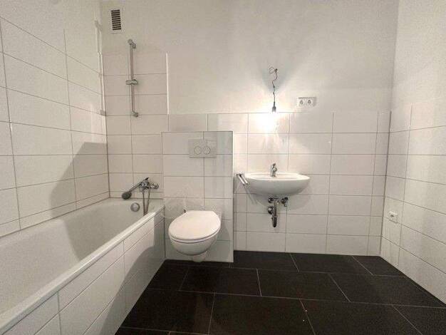 Wohnung zur Miete nur mit Wohnberechtigungsschein 325 € 2,5 Zimmer 60,7 m² 6. Geschoss frei ab 01.03.2026 Holzwickeder Str. 103 Brackel Dortmund 44309