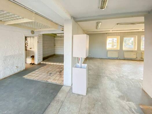 Laden zur Miete 4,50 € 76 m² Verkaufsfläche Hochdahl Erkrath 40699