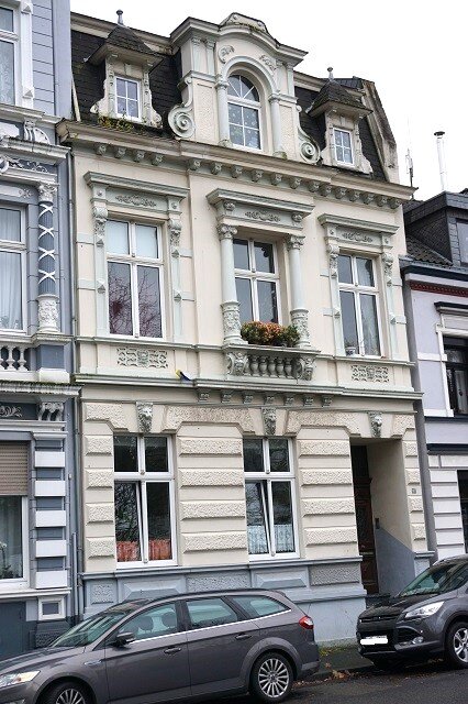 Mehrfamilienhaus zum Kauf 325.000 € 9 Zimmer 237 m²<br/>Wohnfläche 200 m²<br/>Grundstück Gladbach Mönchengladbach 41061