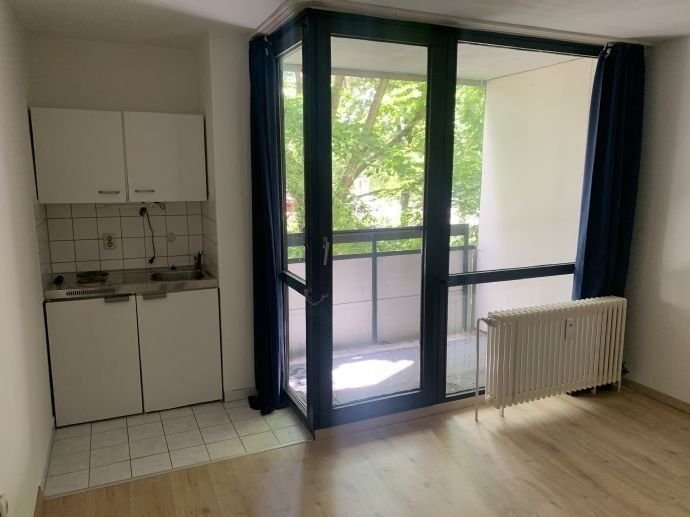 Wohnung zur Miete 450 € 1 Zimmer 28 m²<br/>Wohnfläche EG<br/>Geschoss ab sofort<br/>Verfügbarkeit Tullnau Nürnberg 90402