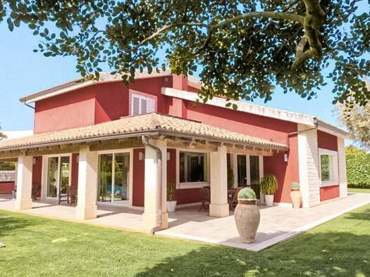 Haus zum Kauf 1.280.000 € 520 m² 1.500 m² Grundstück Ragusa ibla 97100