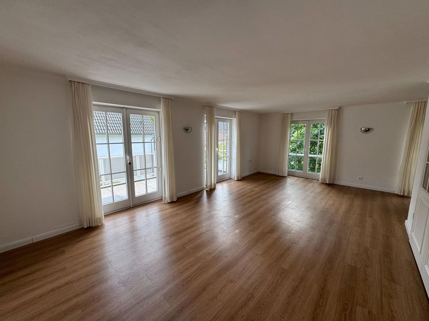 Maisonette zum Kauf provisionsfrei 1.175.000 € 5 Zimmer 139 m²<br/>Wohnfläche 1.<br/>Geschoss Groß Flottbek Hamburg 22607