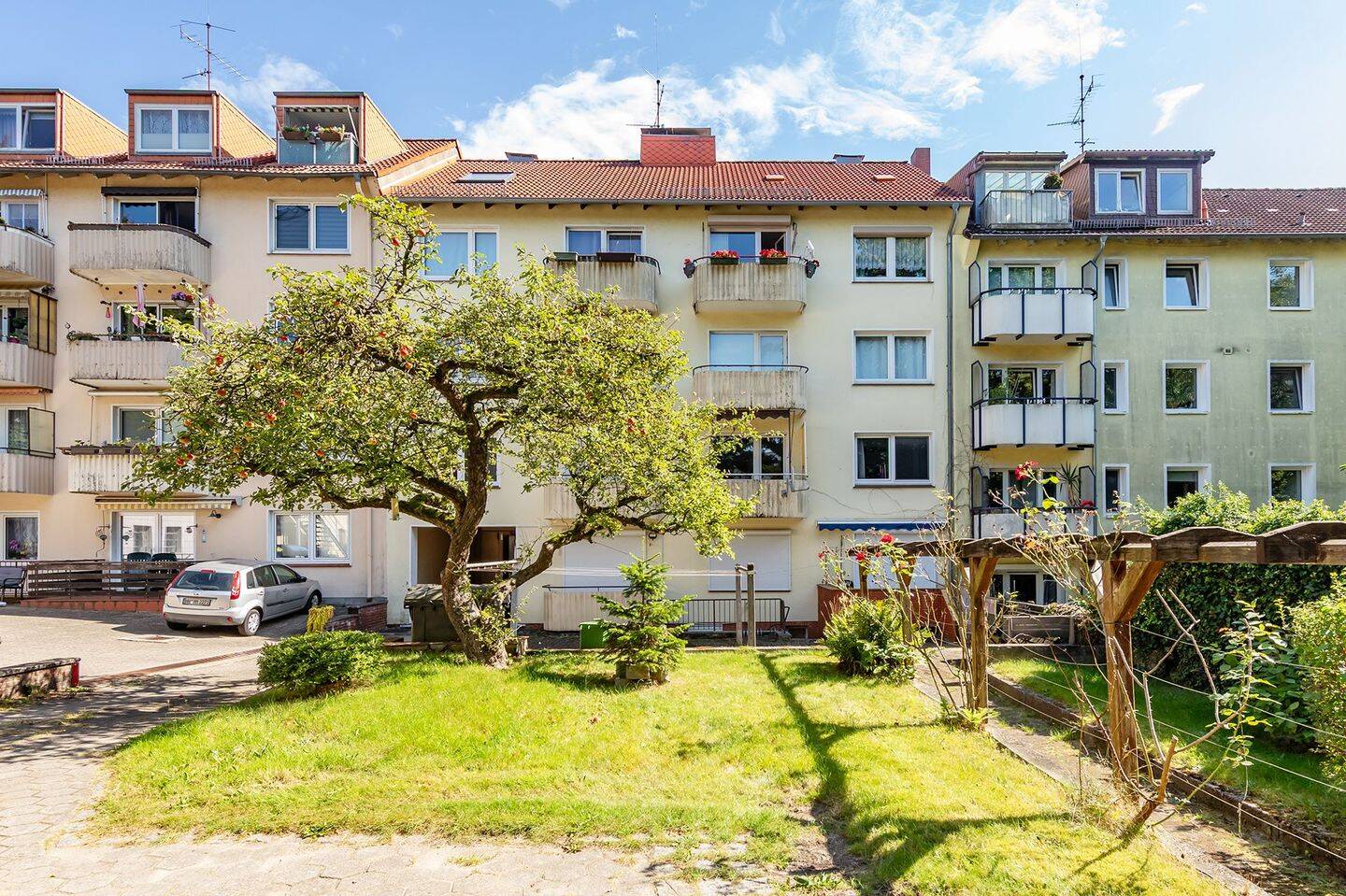 Property thumbnail 3